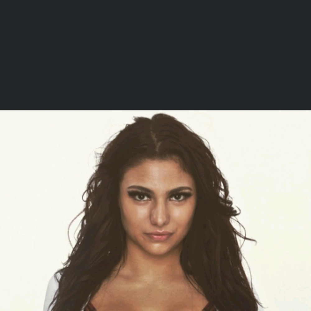 Meet your Posher, Alissa